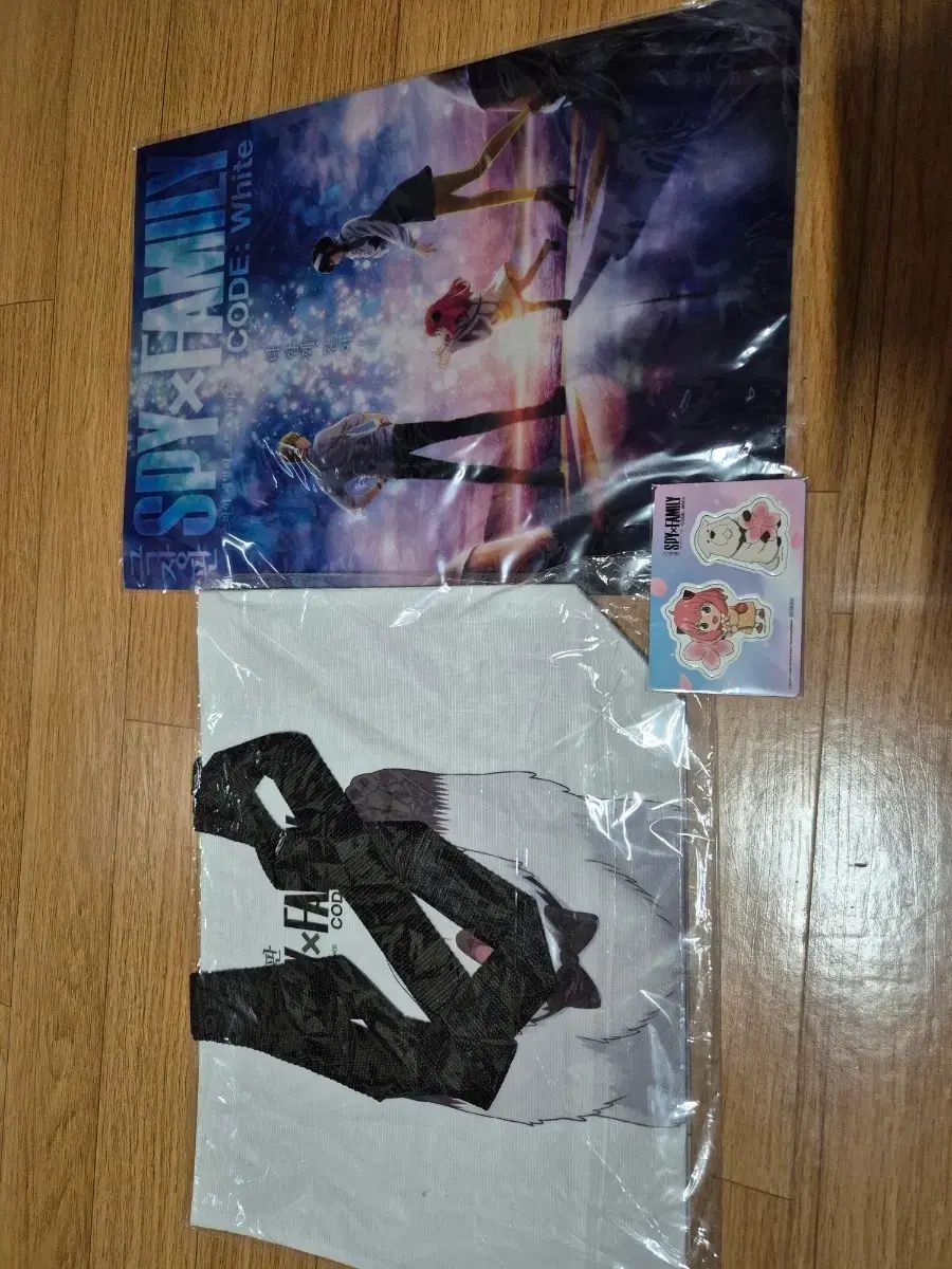 SPY FAMILY(スパイファミリー) クリアファイル + 不織布バッグ + ステッカーマグネット セット