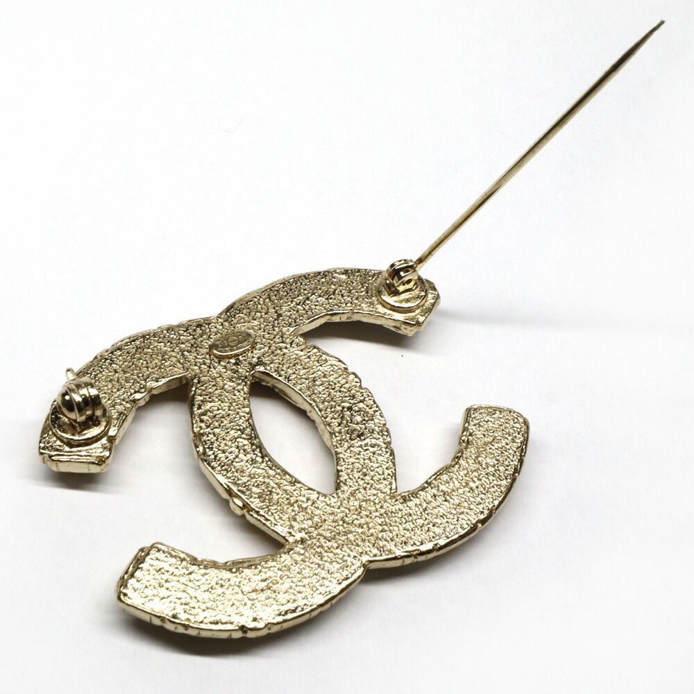 名古屋】シャネル ココマークブローチ A13P ゴールド金具 ライン