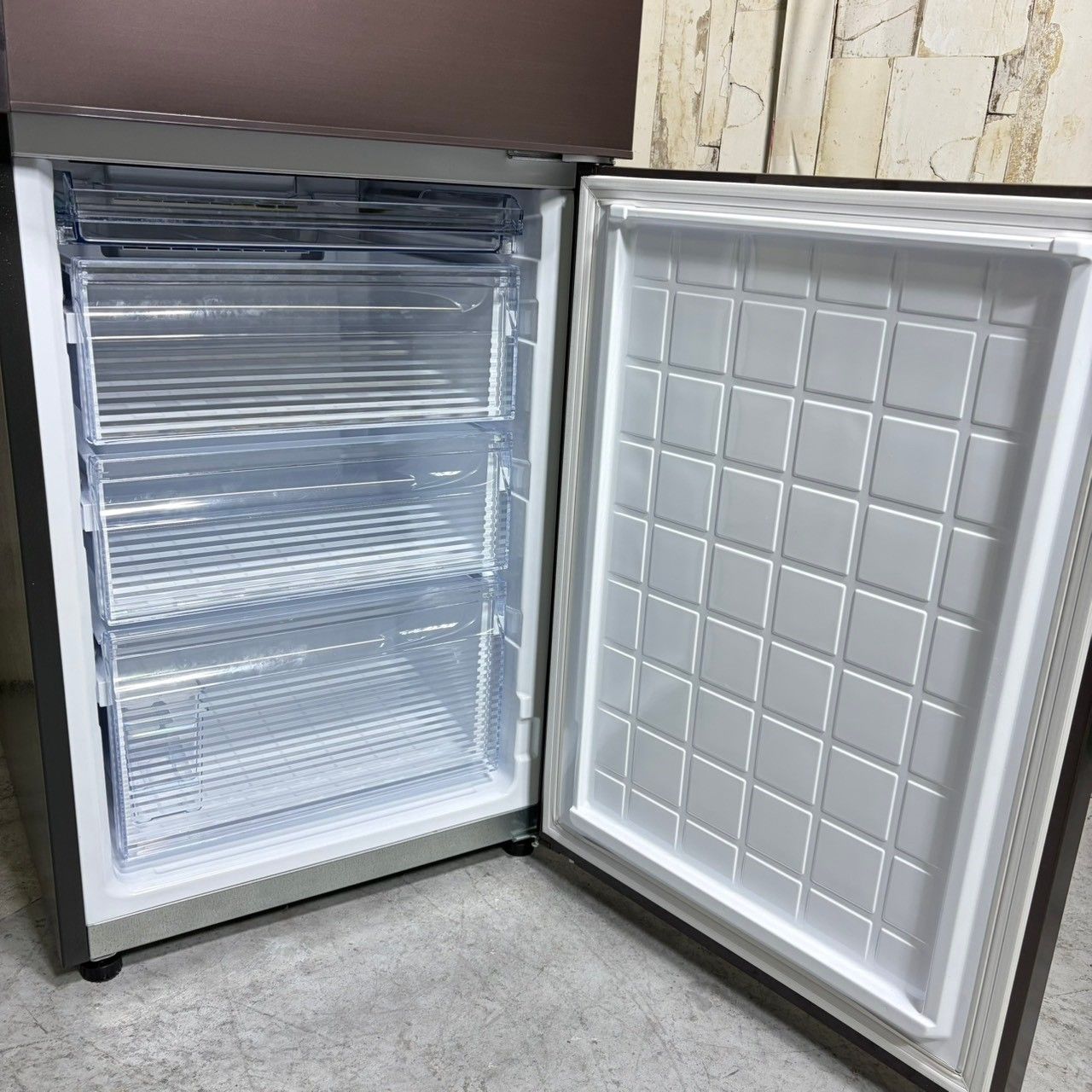 2025年製】 極美品 家電 冷凍冷蔵庫 SHARP シャープ SJ-PD28P-T 280L