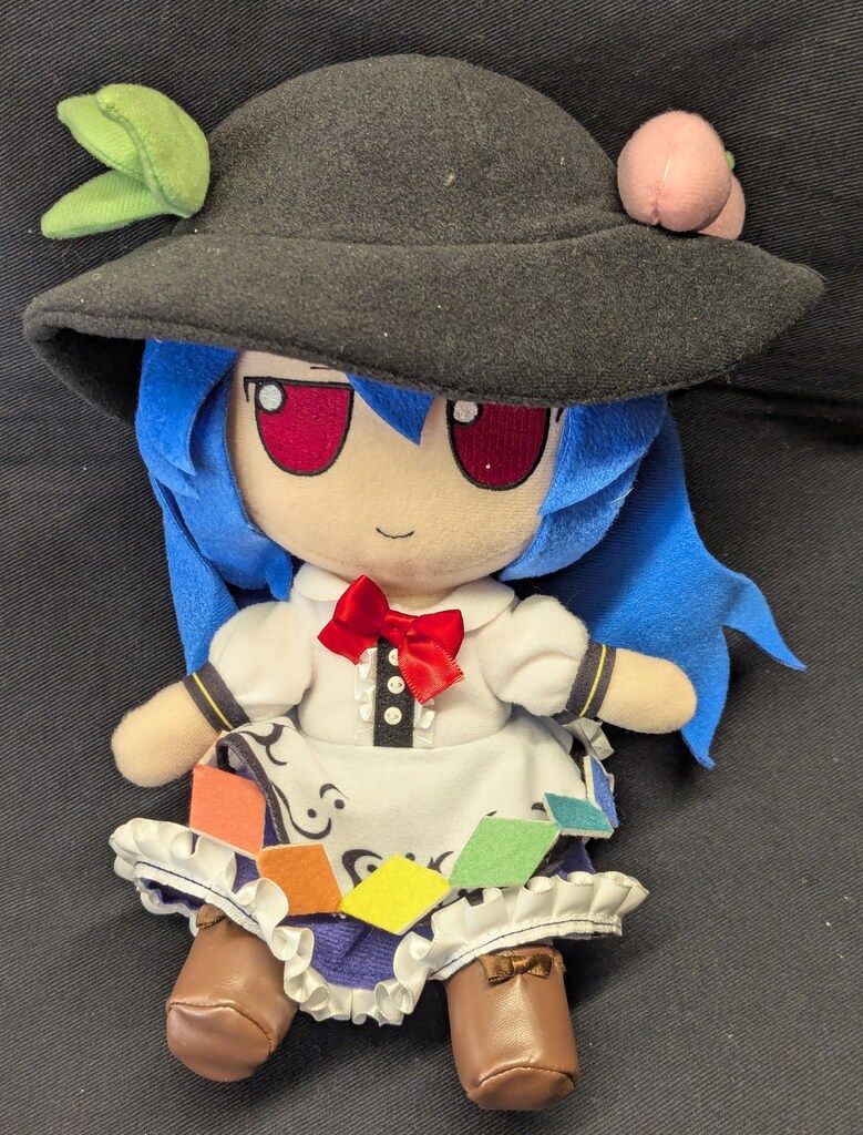 GIFT 東方ぬいぐるみシリーズ ふもふもてんし 比那名居天子 44 - メルカリ