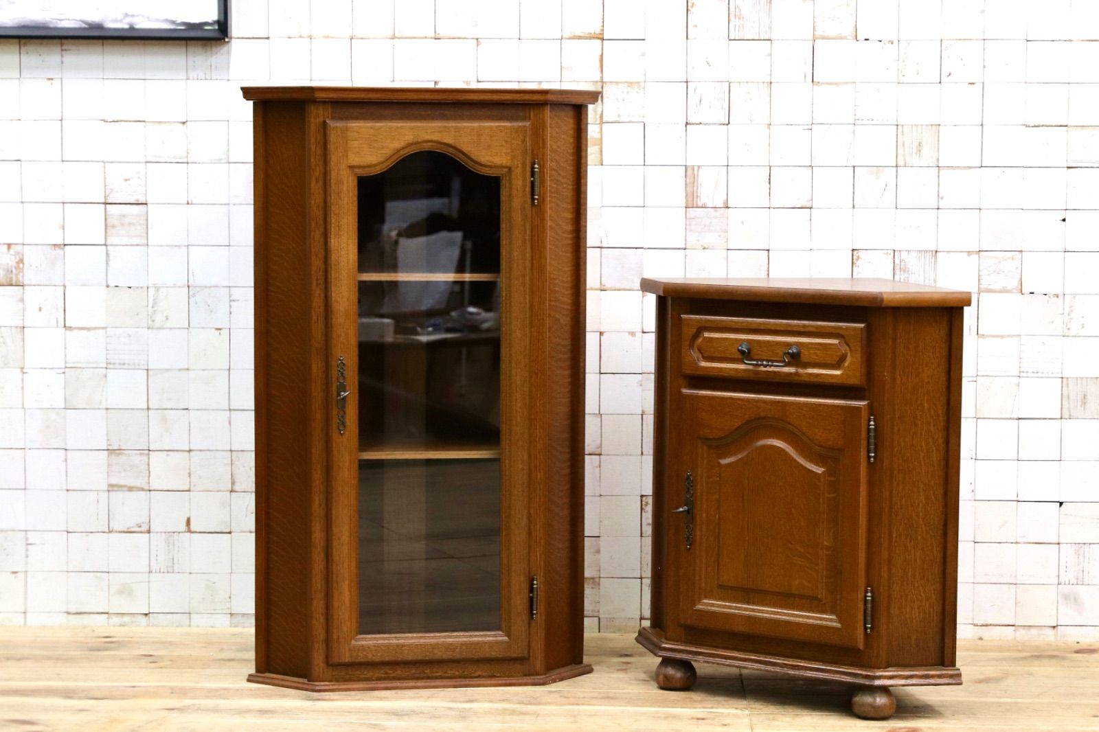 GMHS105○西洋 アンティーク オーク材 コーナーキャビネット 飾り棚