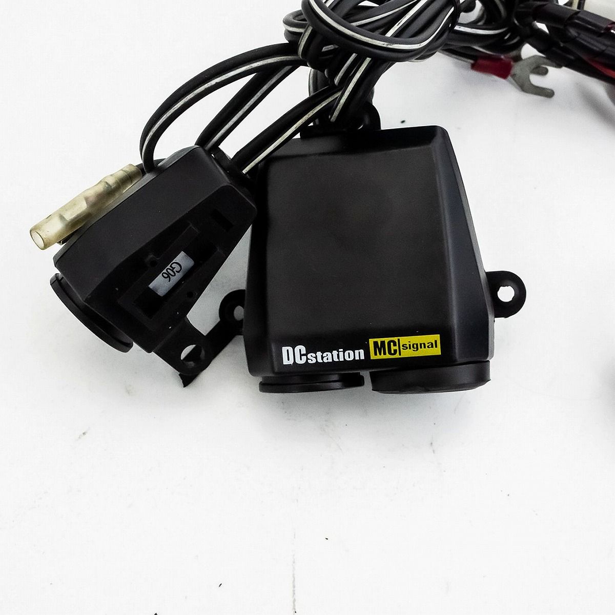 バイク用電源 3 12Vシガーソケット - メルカリ