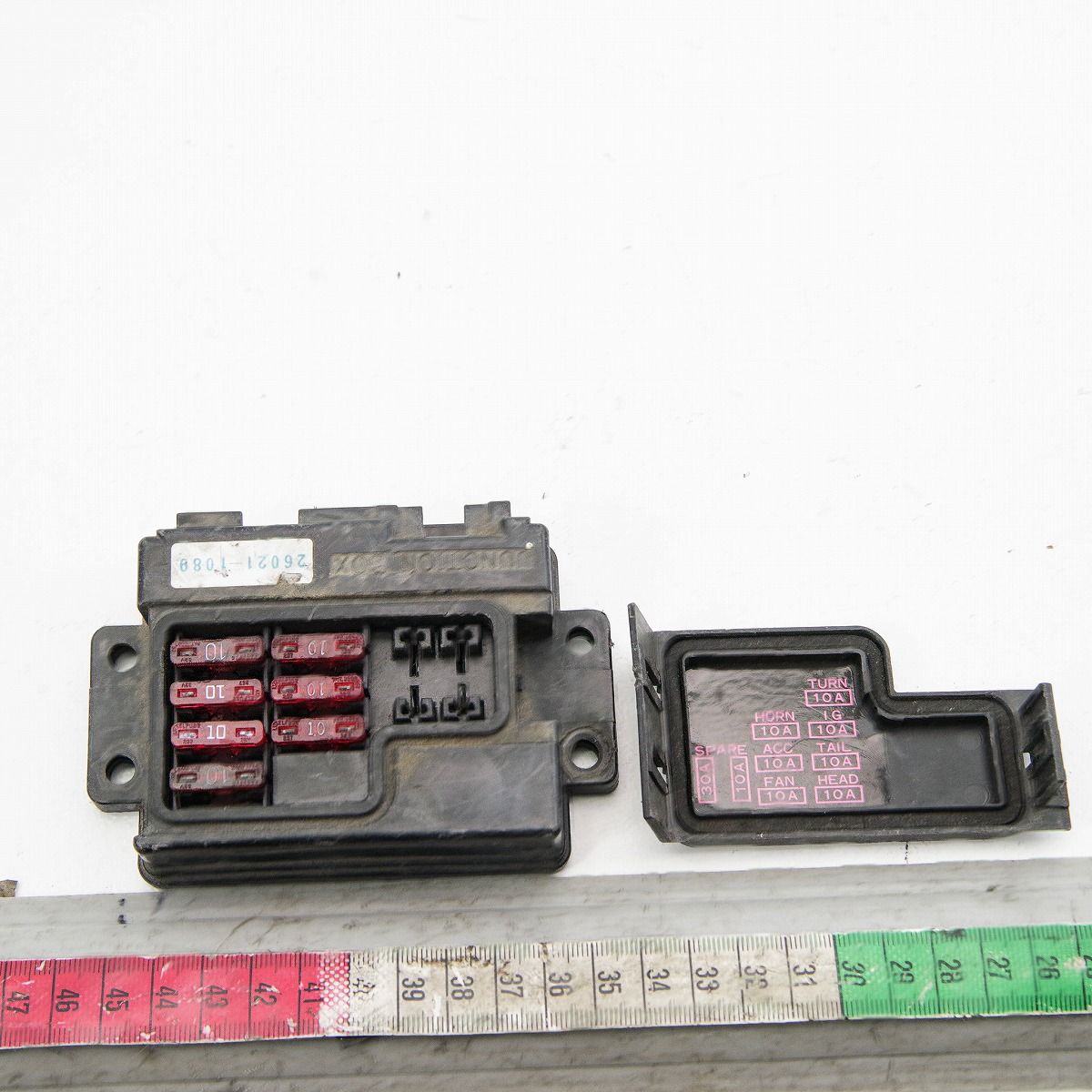 カワサキ ZRX400(ZR400E) 純正 ヒューズボックス(26021-1089) ② ※初期