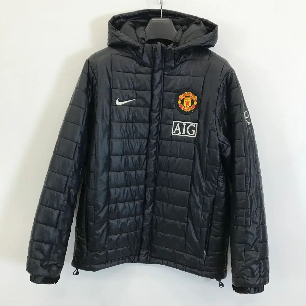 ナイキ 00s マンチェスター・ユナイテッド 軽量ダウン 100 - メルカリ