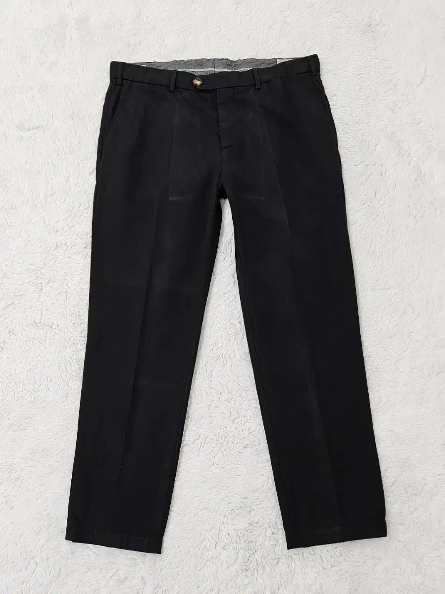 最終値下げ】BRUNELLO CUCINELLI ブラック チノパン BRUNELLO