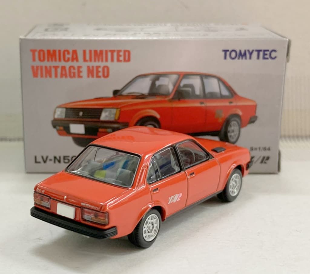 トミーテック TOMICA LIMITED VINTAGE NEO いすゞジェミニ ZZ/R (赤