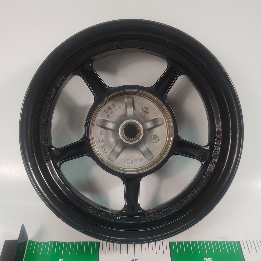 ヤマハ VOX SA31J 純正 リアホイール 10-3.00 黒 目視で曲がり無し