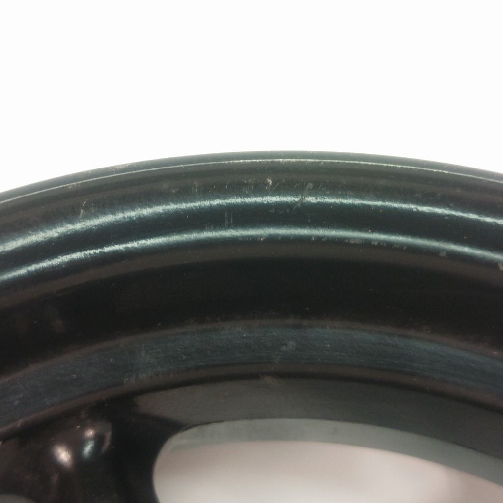 ヤマハ VOX SA31J 純正 リアホイール 10-3.00 黒 目視で曲がり無し