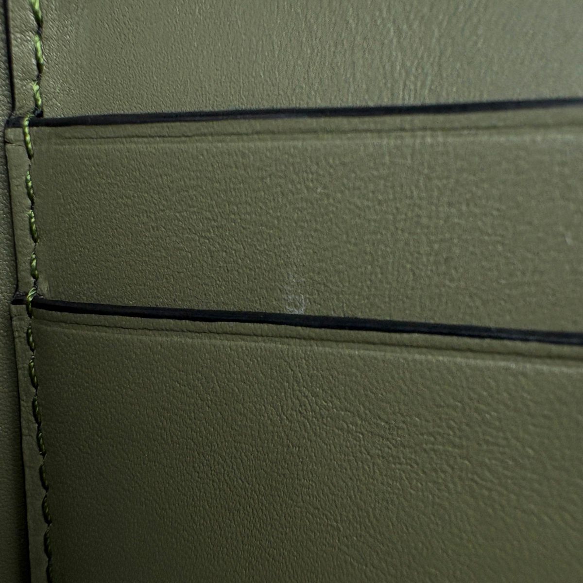 ロエベ LOEWE リピート アナグラム 三つ折り財布 小銭入れ 札入れ