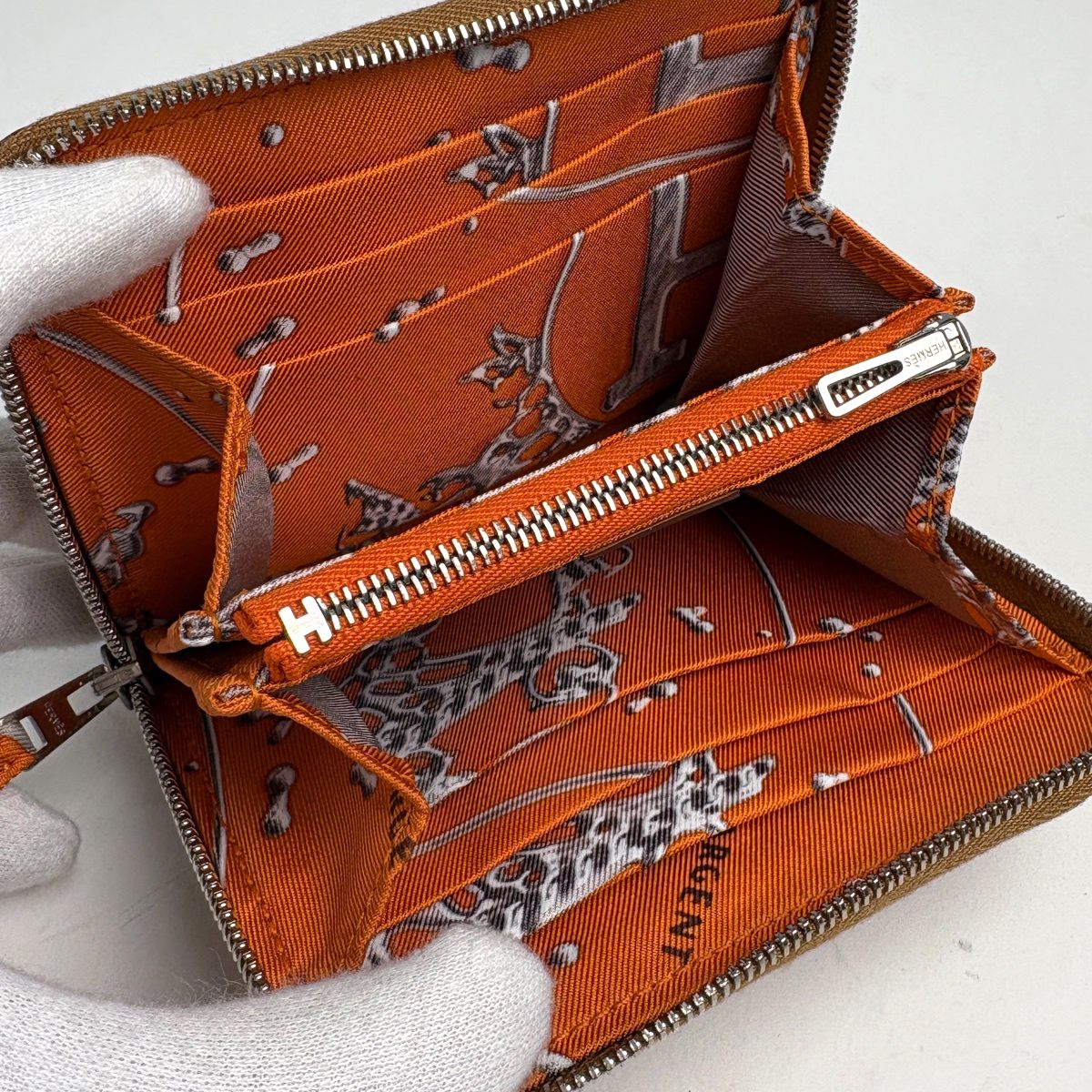 エルメス HERMES アザップ シルクイン コンパクト ラウンドファスナー