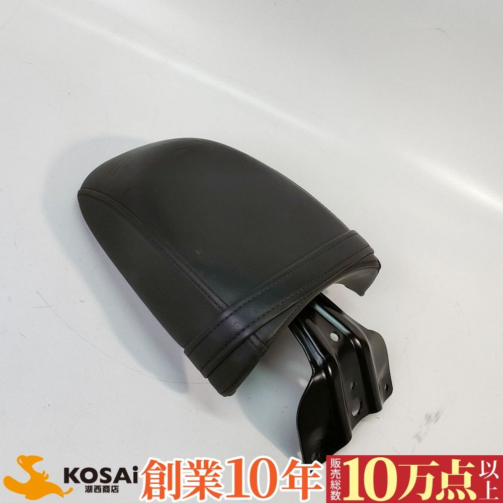 トライアンフ ロケット3 純正 タンデムシート 2301821 凹み有、破れ