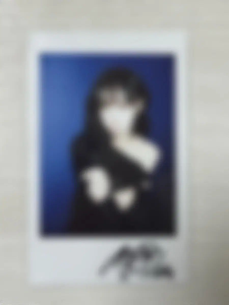 tripleS ナギョン ポラロイド チェキ サイン入り tripleS ナギョン サイン入りポラロイド - メルカリ