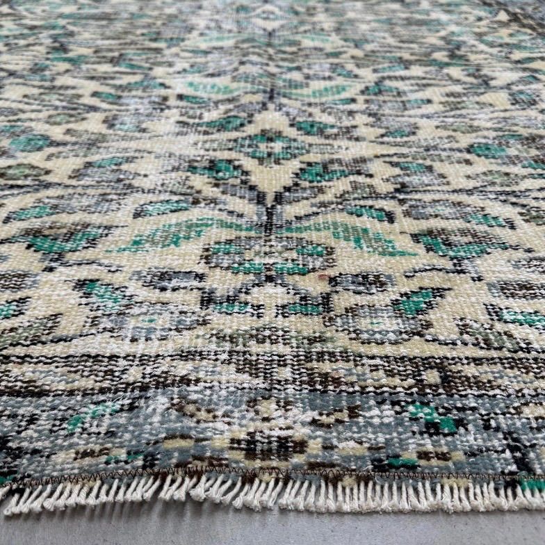 トルコヴィンテージラグ グリーン リーフ柄 ダブルフレーム - メルカリ