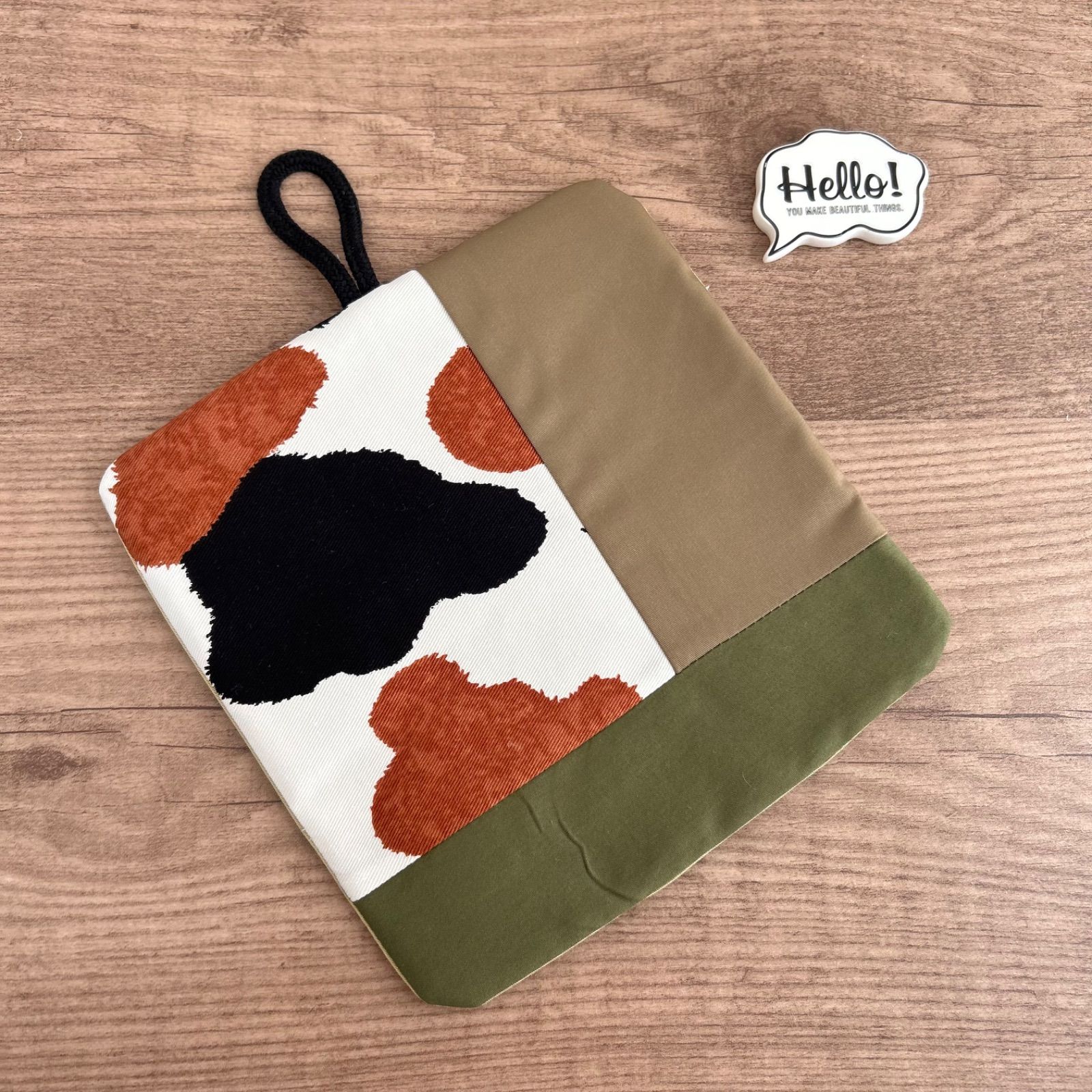 No.99 裏も可愛い♡パッチワークポットマット✴︎にゃんこ 三毛猫