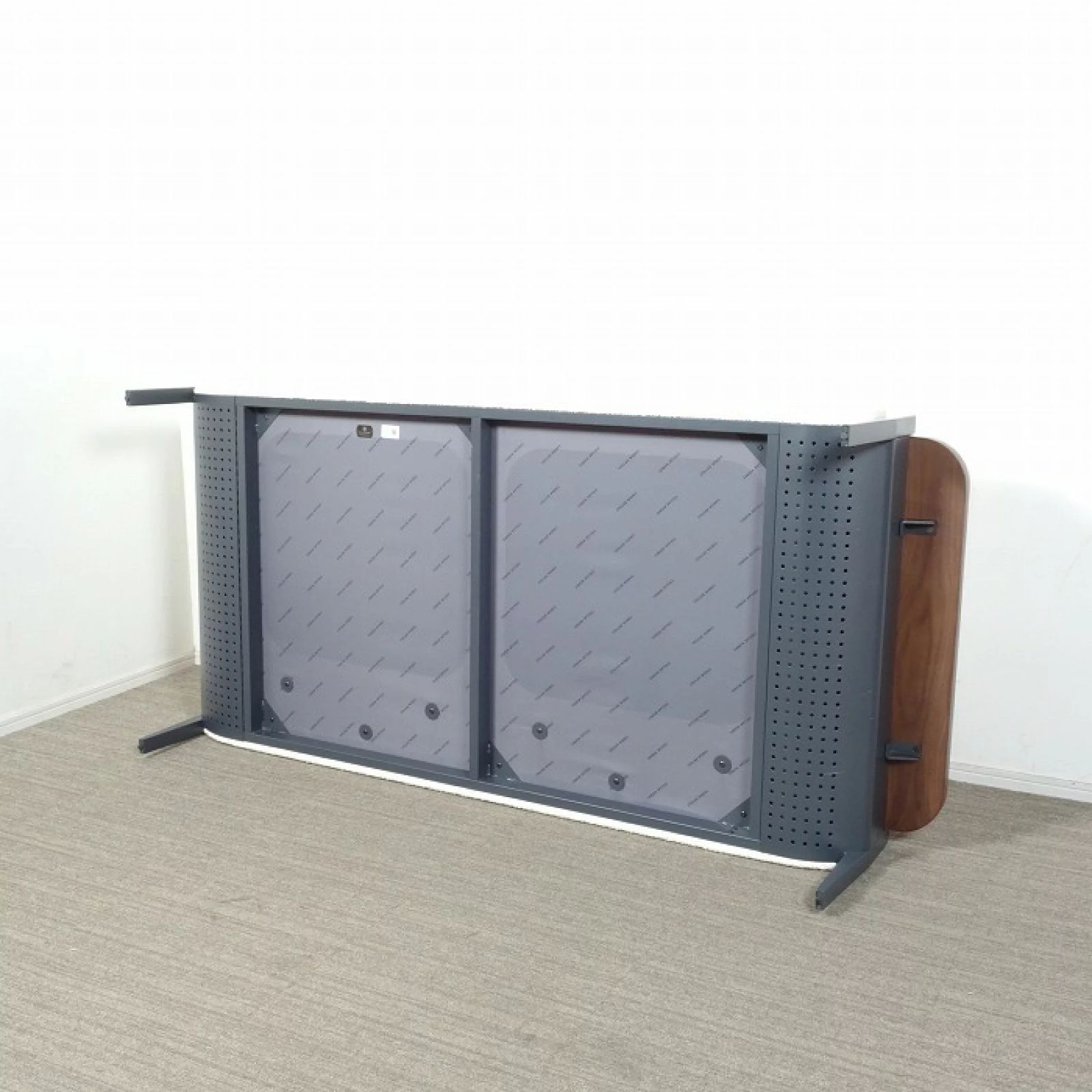  ◾︎SELUNO◾︎ 展示 Stellar Works ステラワークス Float フロート 片アーム2人掛けソファ サイドテーブル付き ファブリック 84万 x102s スリムソファ 2人掛け 3人掛けソファ ソファ ソファベッド