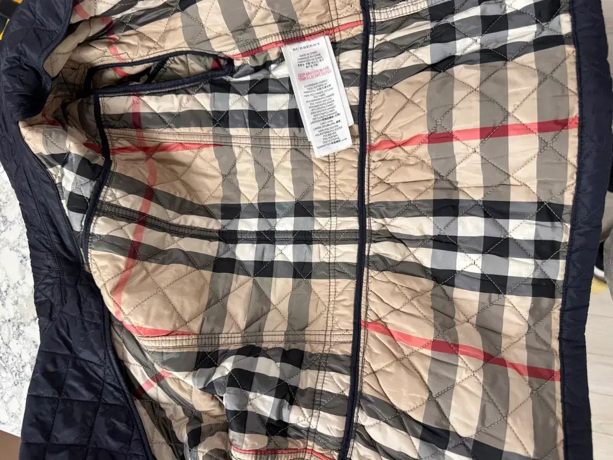 バーバリー キッズ キルティング ジャケット 8Y - メルカリ