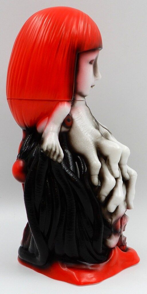 かっこわらい雑貨店 ELIZABETH 白成型/赤髪/黒 - メルカリ