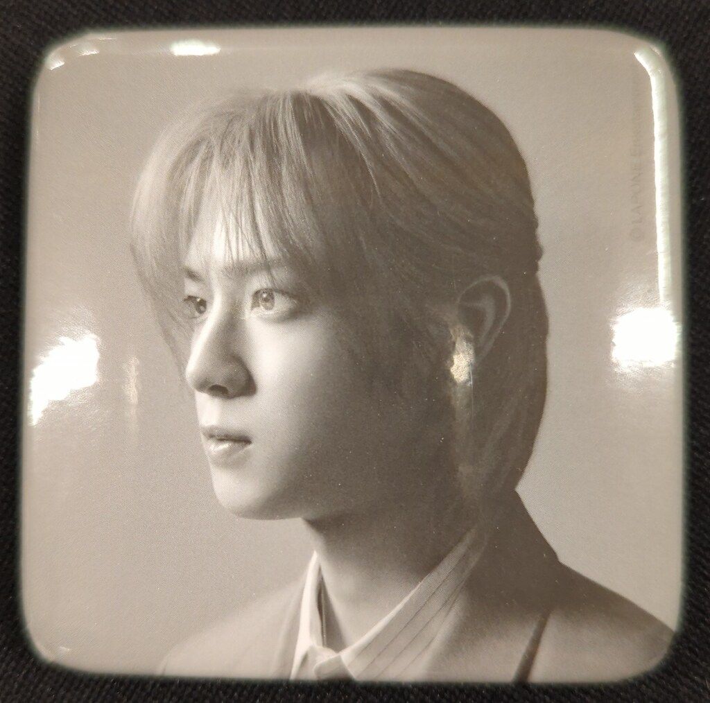 INI EXHIBITION -DESTINED HORIZONS 佐野雄大 スクエア缶バッジ - メルカリ