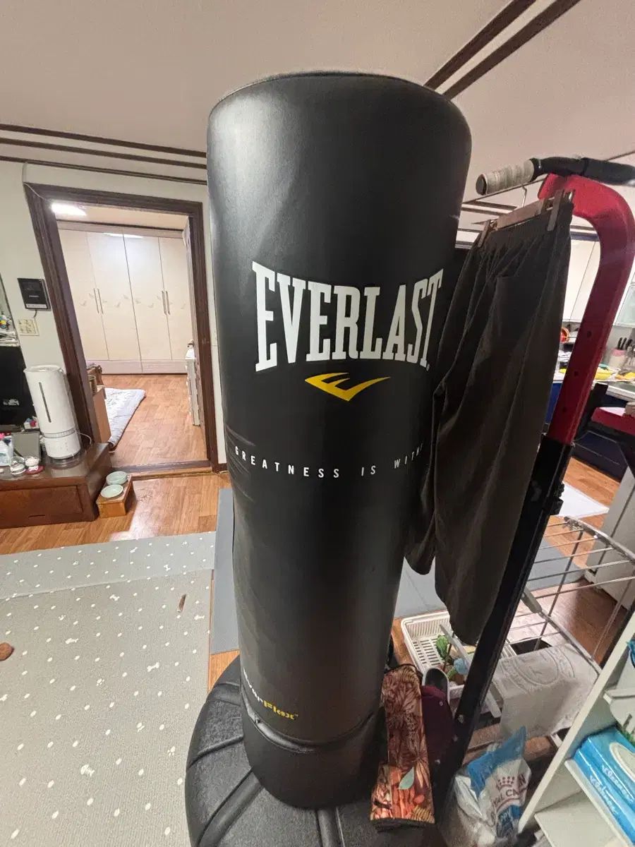 EVERLAST スタンディング サンドバッグ 出品 - メルカリ