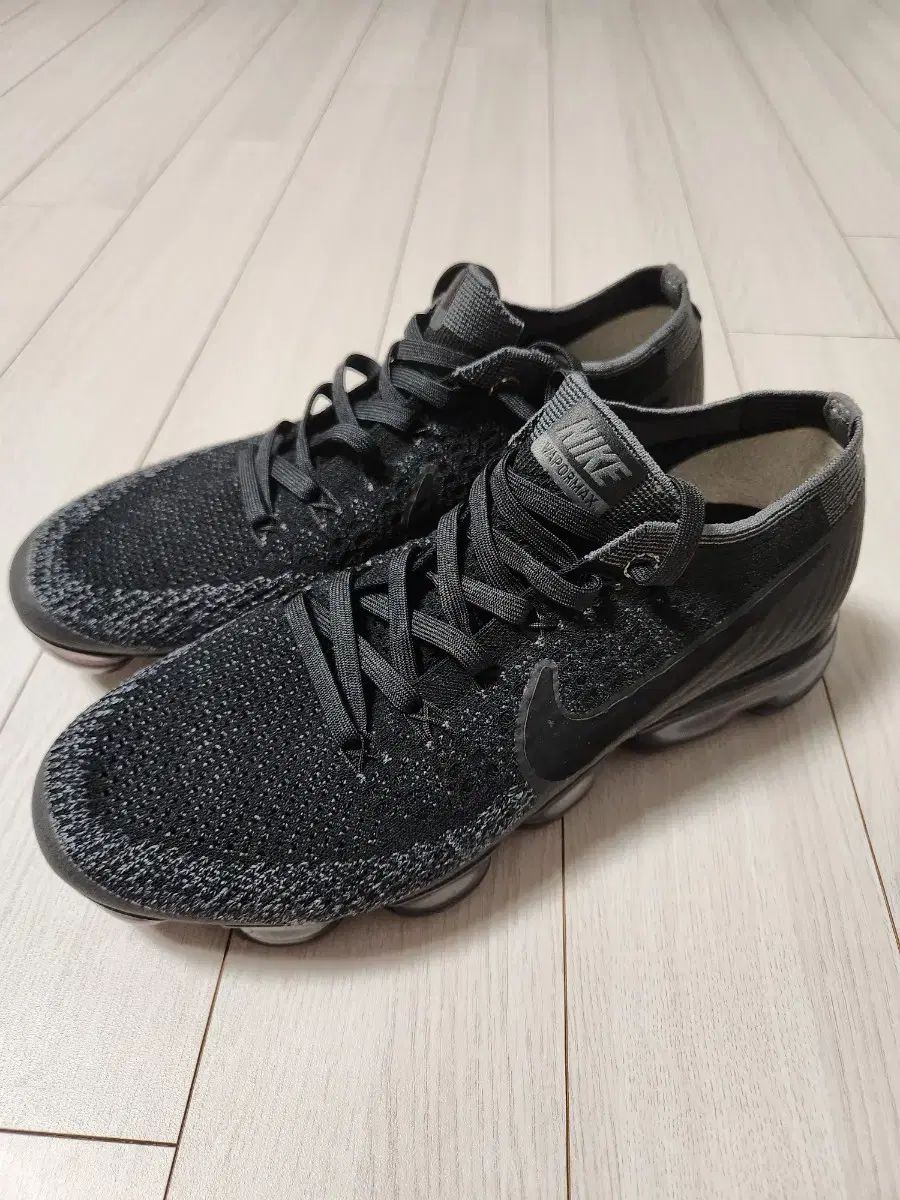 NIKE ナイキ スポーツ スニーカー エア ヴェイパーマックス フライニット ブラック サイズ250