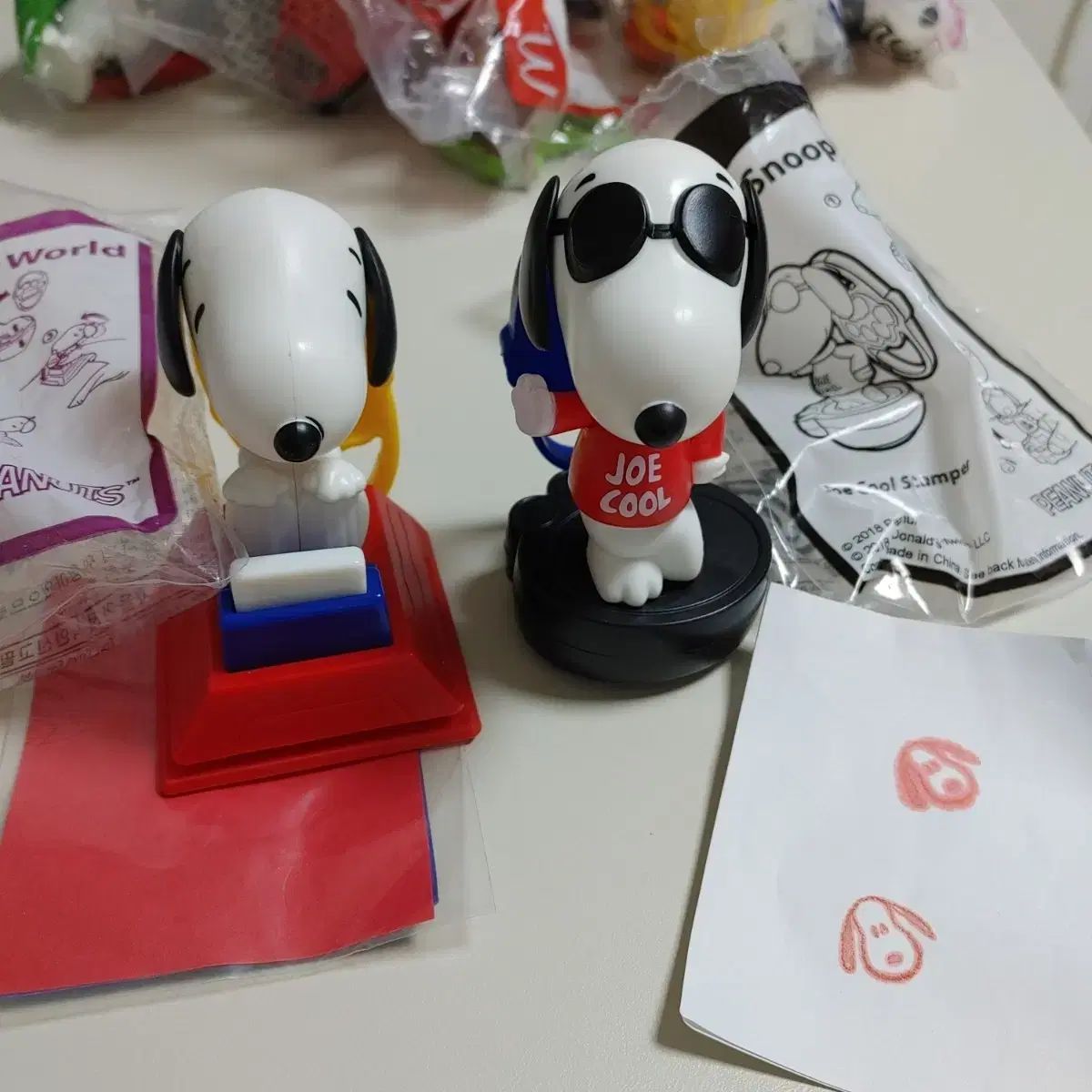 マクドナルド SNOOPY WORLD ハッピーセット おもちゃ 10種 ハッピー