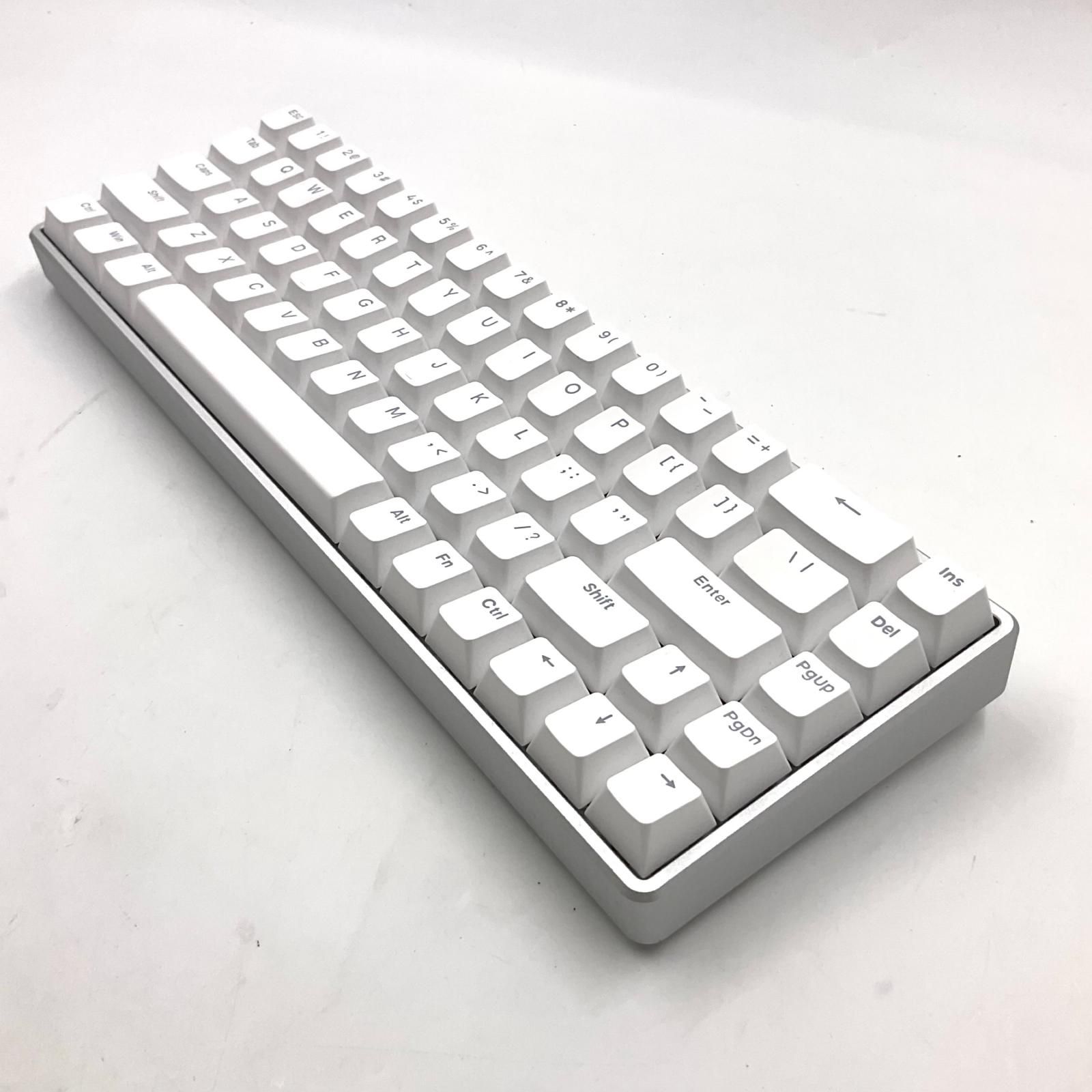全額返金保証】【最速発送】VGN ゲーミングキーボードATK 68 White ATK