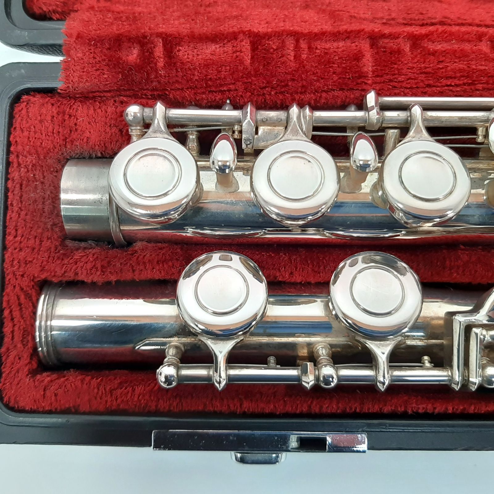 YAMAHA ヤマハ フルート YFL211S ハードケース付 YAMAHA YFL-211S Eメカ ヤマハ フルート ハードケース付き 065023