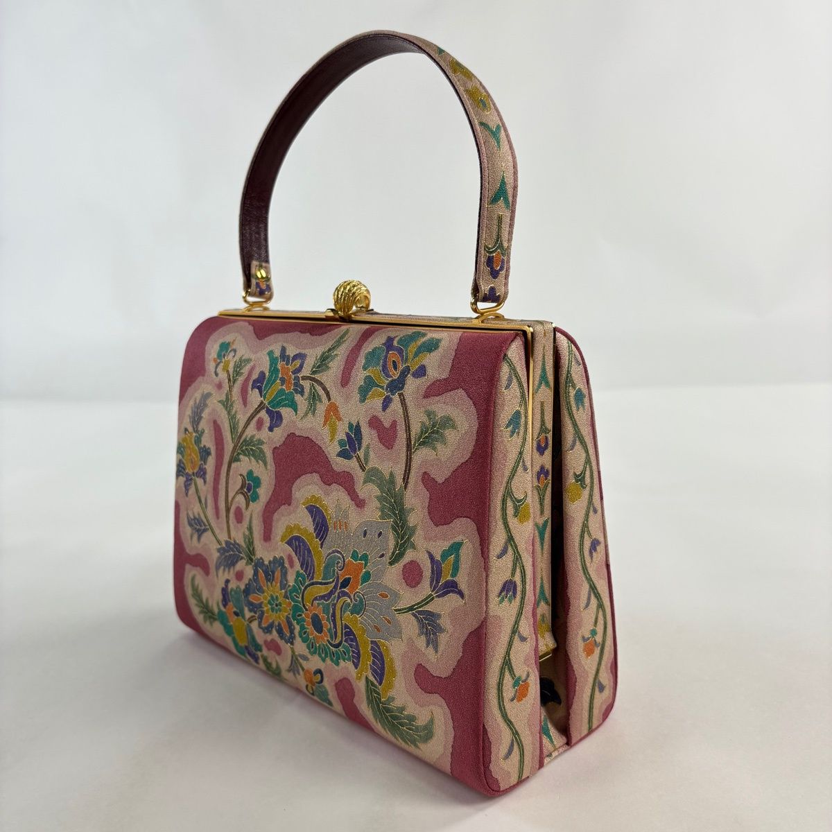 美品】 和装バッグ 逸品 フォーマル OKAJIMA 草花 金通し 金彩 濃