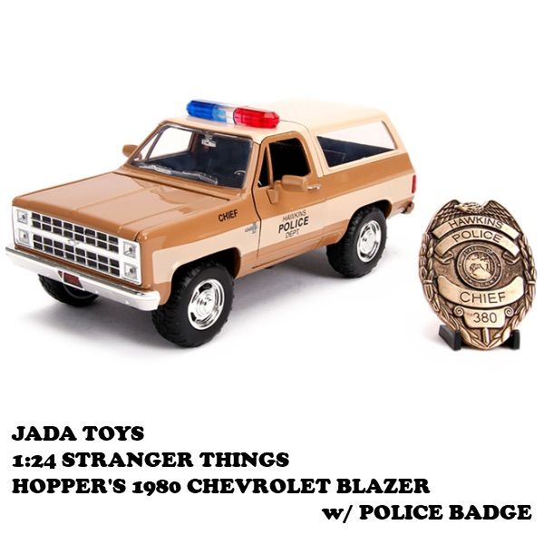 1 24 THINGS HOPPER S 1980 CHEVY BLAZER w|POLICE BADGE ストレンジャーシングス ミニカー