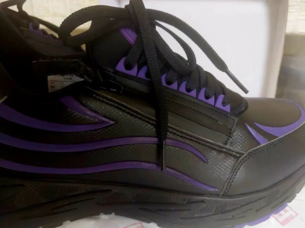 ブラック|PURPLE パープル