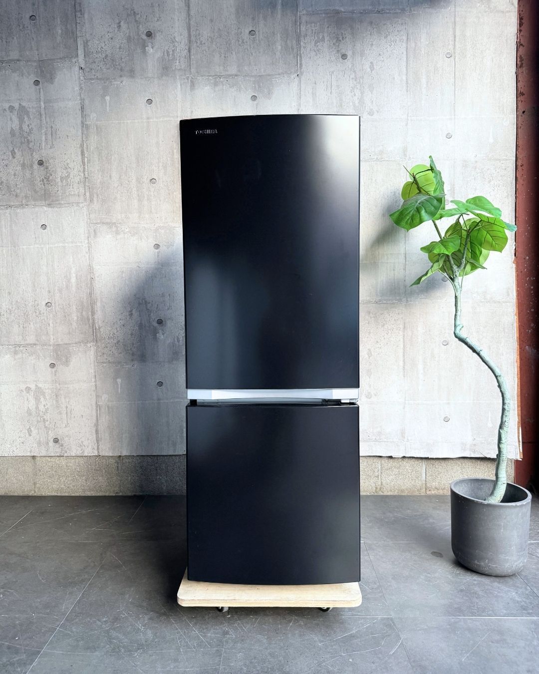 設置まで✨ TOSHIBA一人暮らし冷蔵庫 153L✨ 2020年製⭕️ - メルカリ