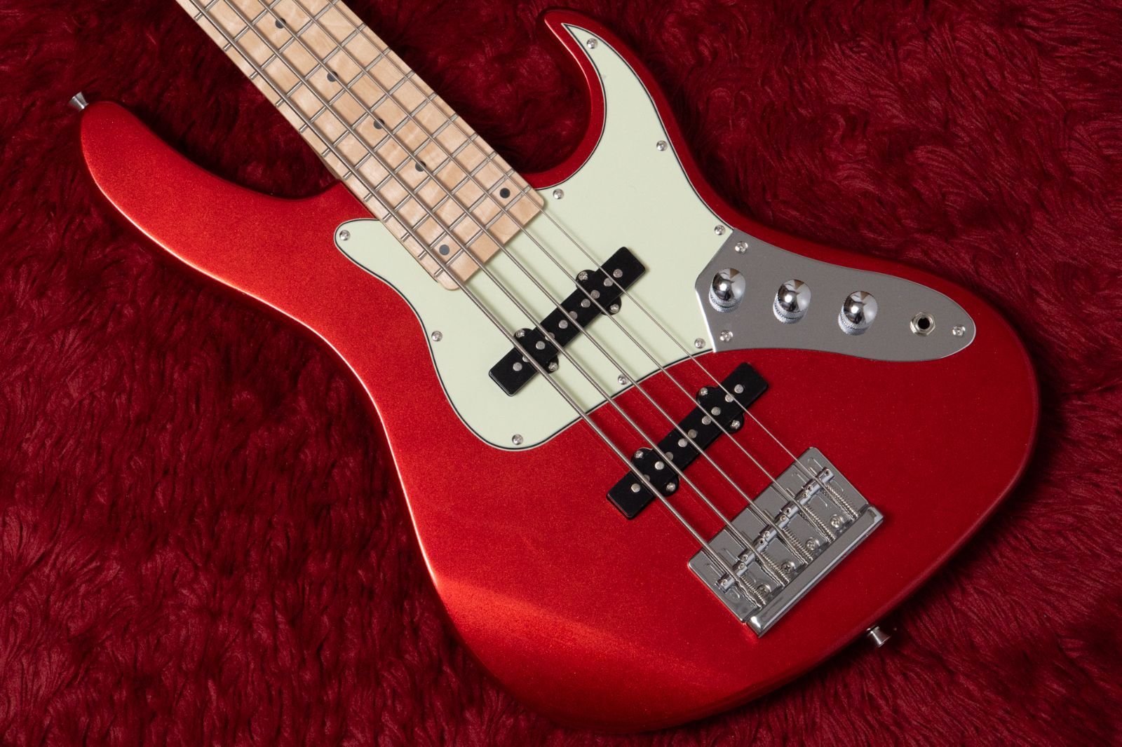 new】woofy basses / ONE series Hank 5 M Red - メルカリ