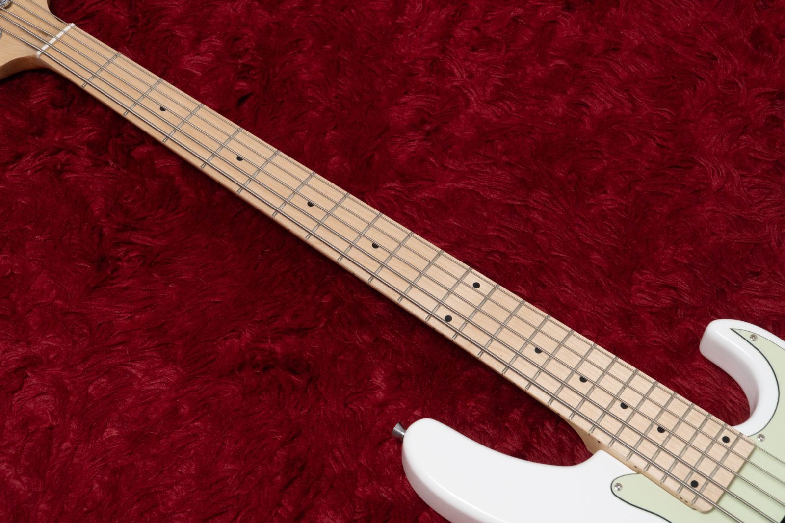new】woofy basses / ONE series Hank 5 M White - メルカリ