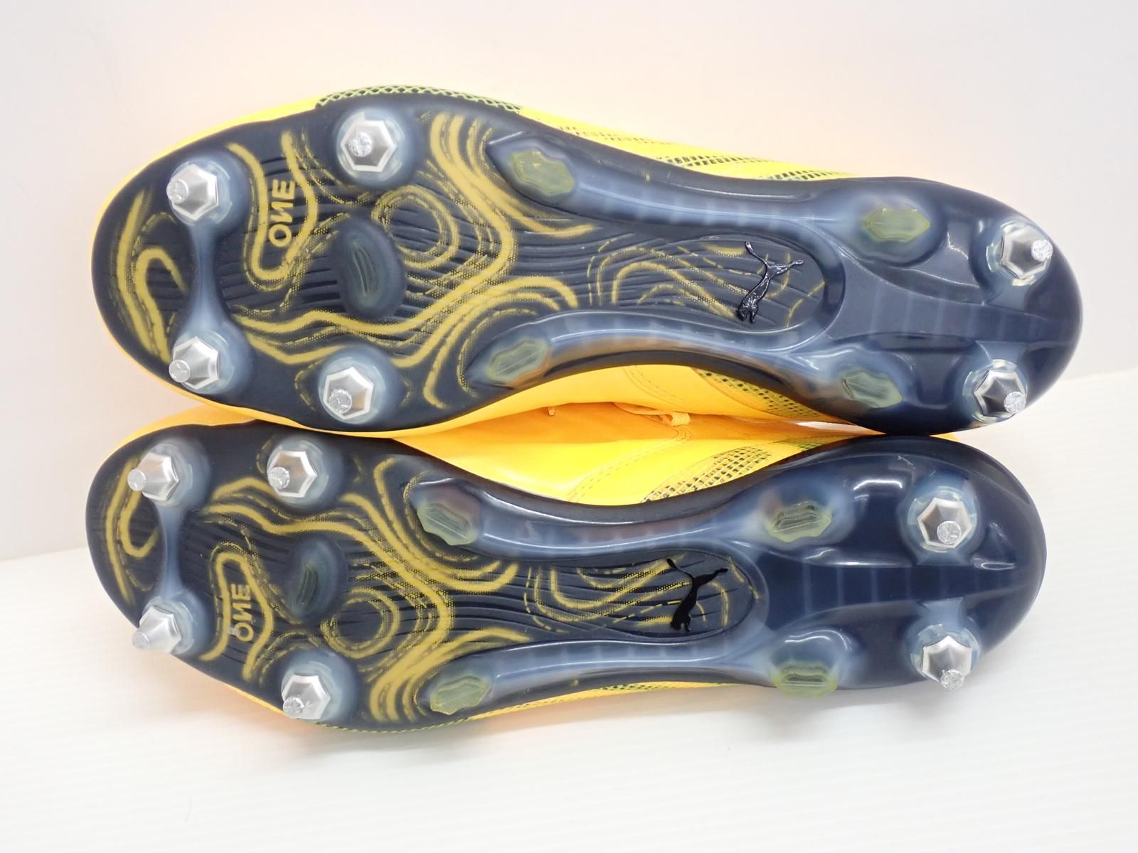 ☆3962☆PUMA プーマ プーマ ワン 20.1 MX SG 105820-01 サッカー