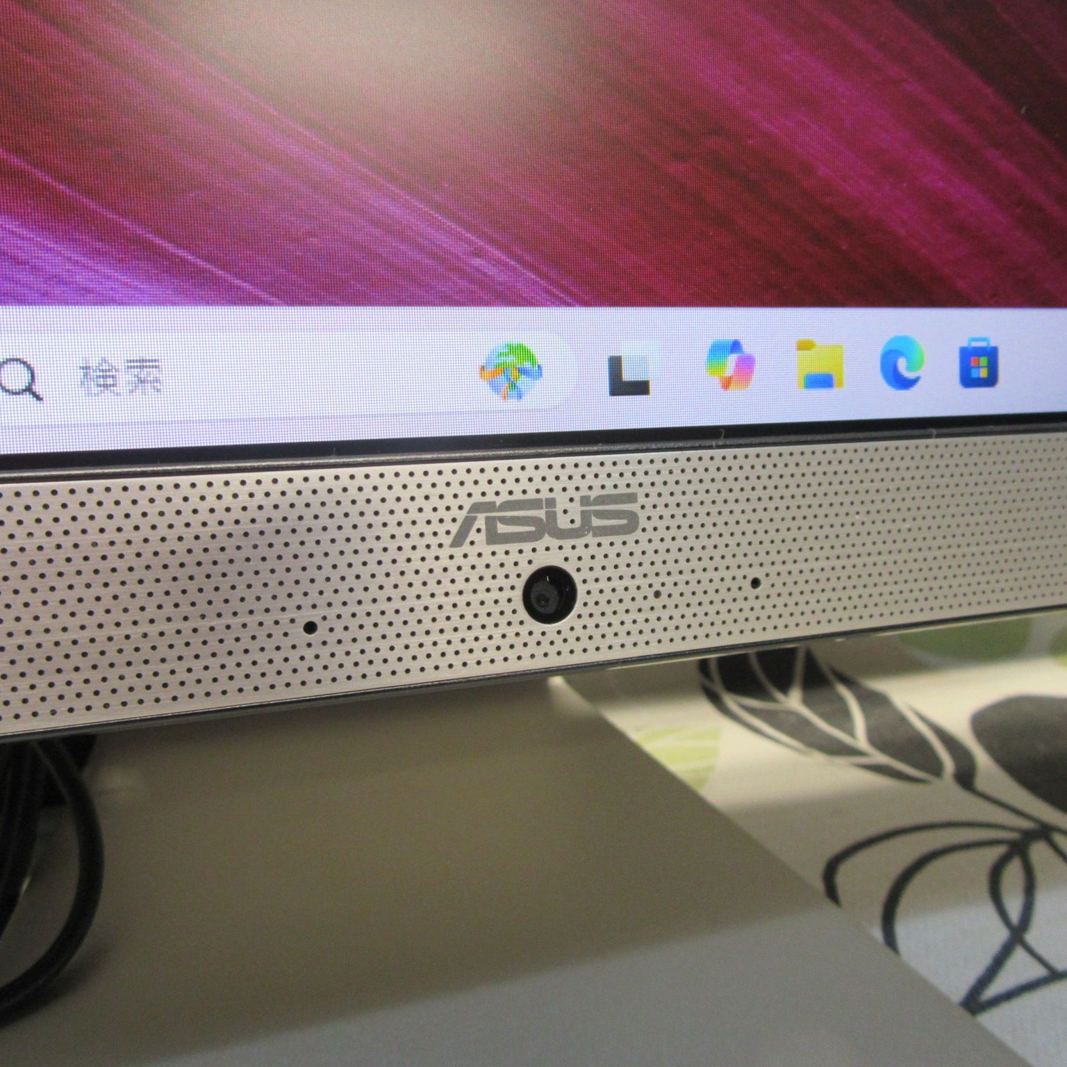 Win11公式対応i5/メ8G/新品SSD480G/カメラ/フレームレス/無線 - メルカリ