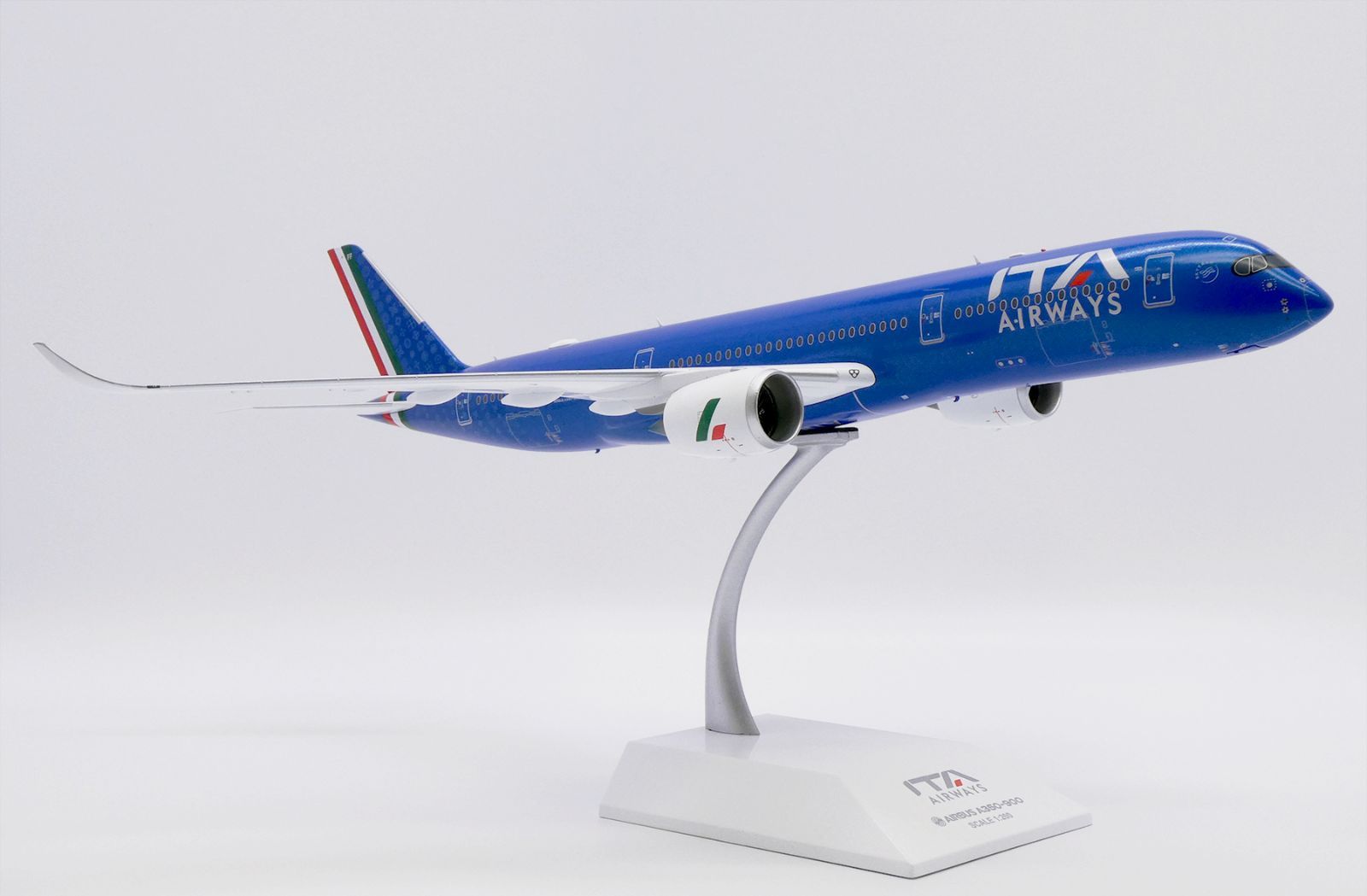 Jcwings ITAエアウェイズ A350-900 EI-IFF 1/200 XX20311 - メルカリ