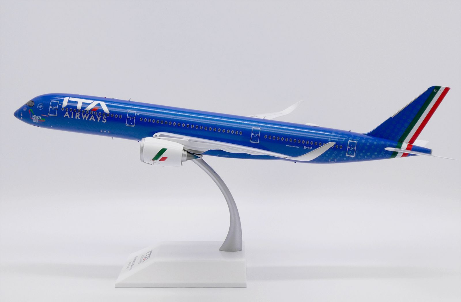 Jcwings ITAエアウェイズ A350-900 EI-IFF 1/200 XX20311 - メルカリ