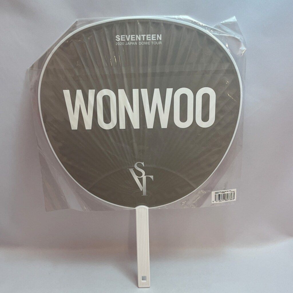 SEVENTEEN 2020JAPAN DOME TOUR WONWOO うちわ A - メルカリ