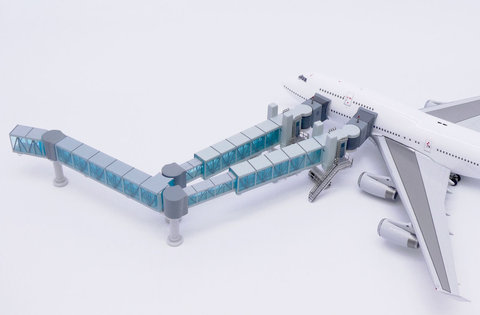 Jcwings パッセンジャーボーディングブリッジ 大型機対応 1/400 LH4387