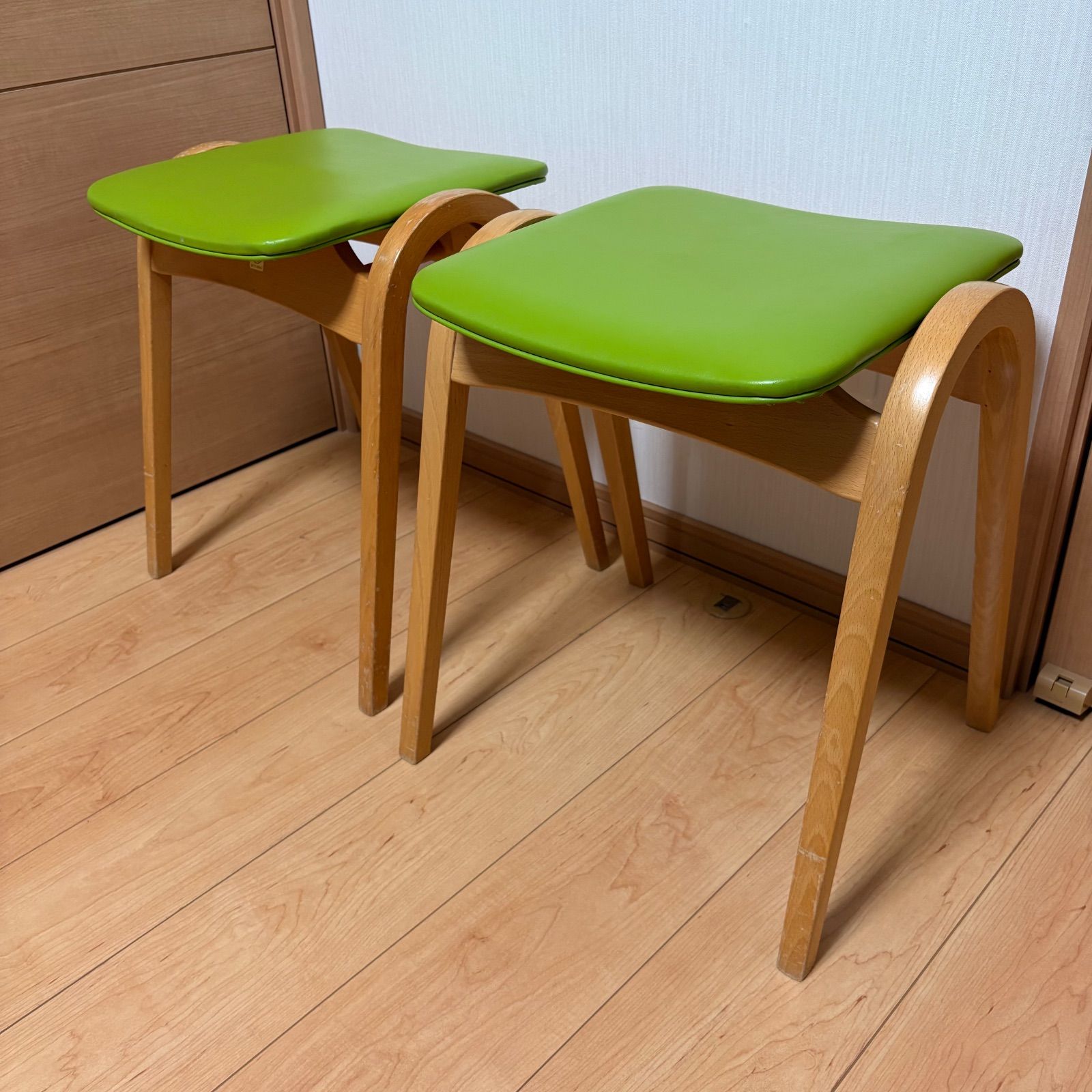 秋田木工　202スタッキングスツール 二脚セット 2脚セット】秋田木工 スタッキングスツール No.202 剣持勇 椅子 チェア