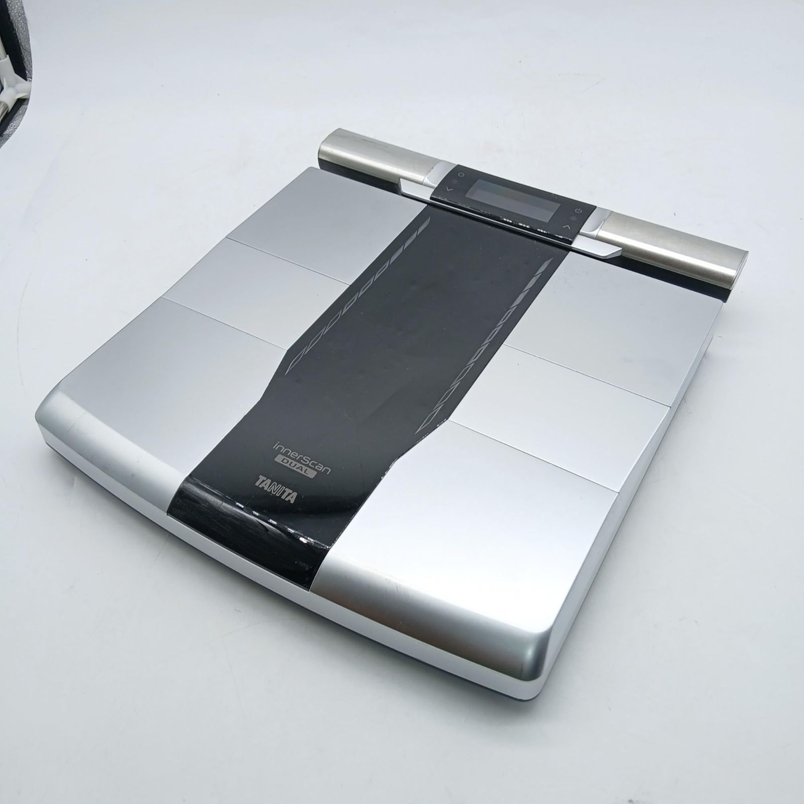 No.4985 タニタ 体組成計 部位別 日本製 RD-800-BK 筋肉の質が分かる