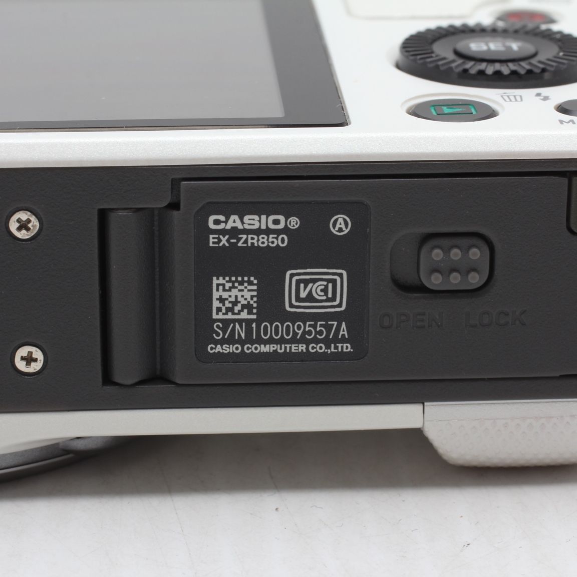 美品】CASIO カシオ デジタルカメラ EXILIM EX-ZR850WE ホワイト JS129
