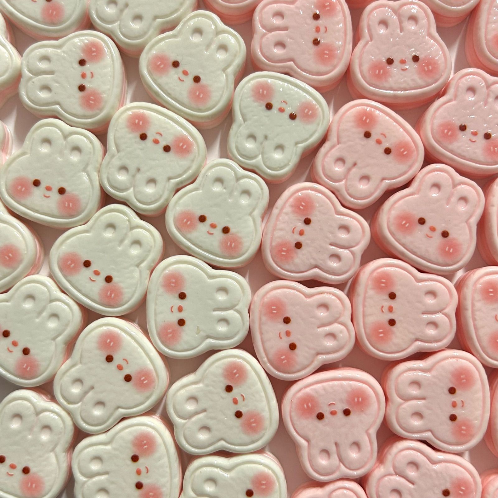 1セット 4個入り 100円 うさぎ デコパーツ ホイップ ホイップデコ