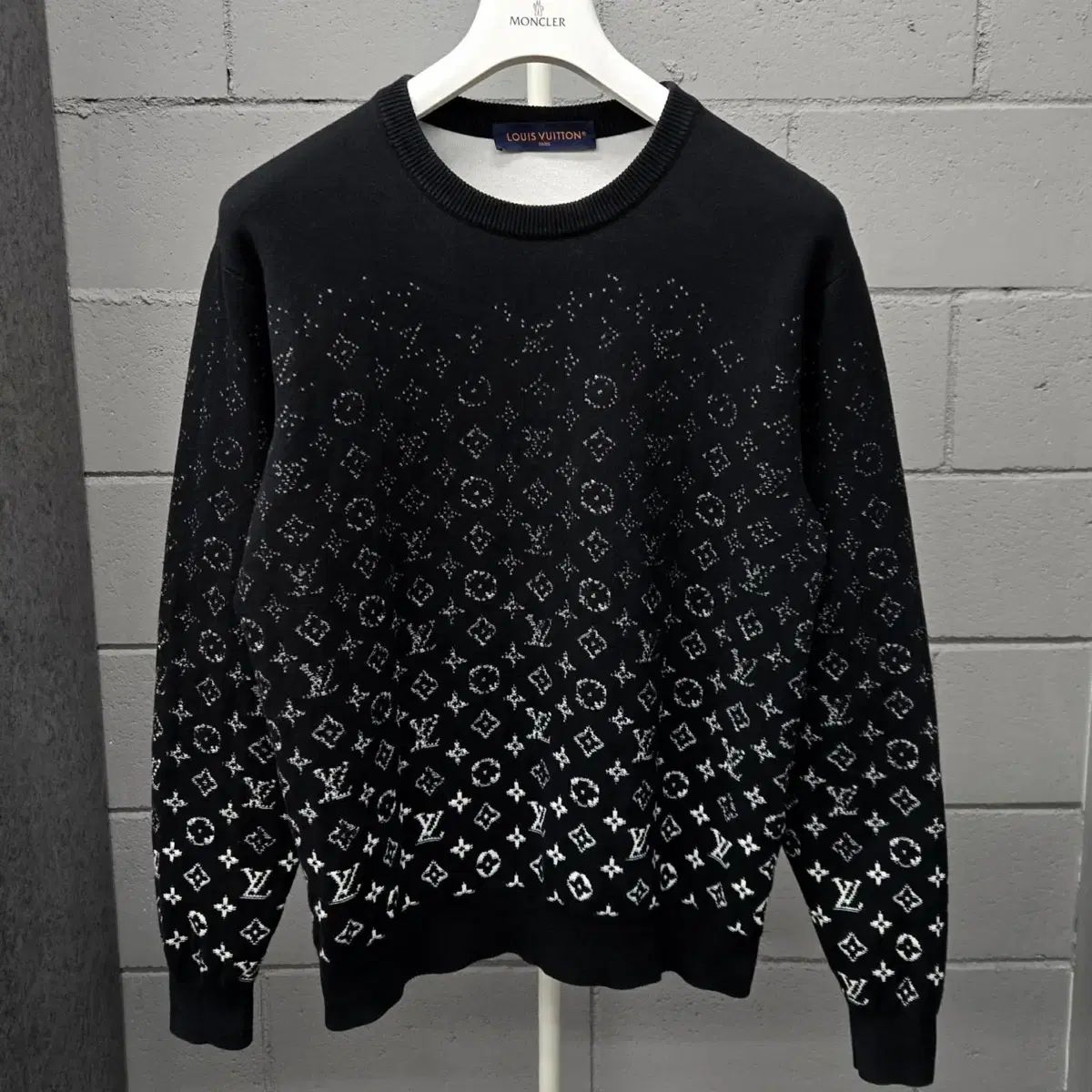 Sサイズ ルイヴィトン LV モノグラム グラデーション ニット セーター