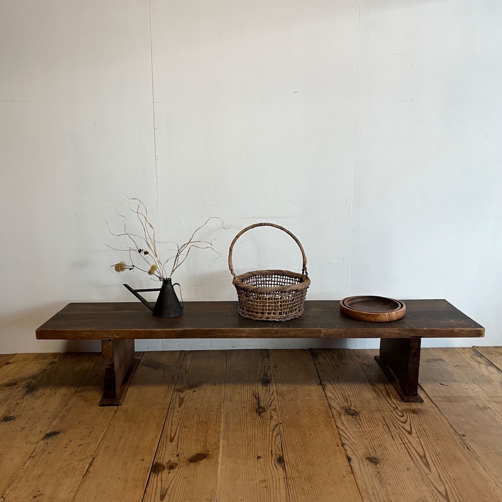 アンティーク ローテーブル 展示台 裁ち台 無垢材 テレビ台 y586