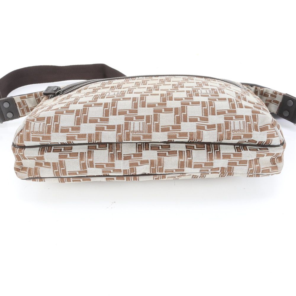 美品 ダンヒル ディーエイト レザー ショルダーバッグ 斜め掛け