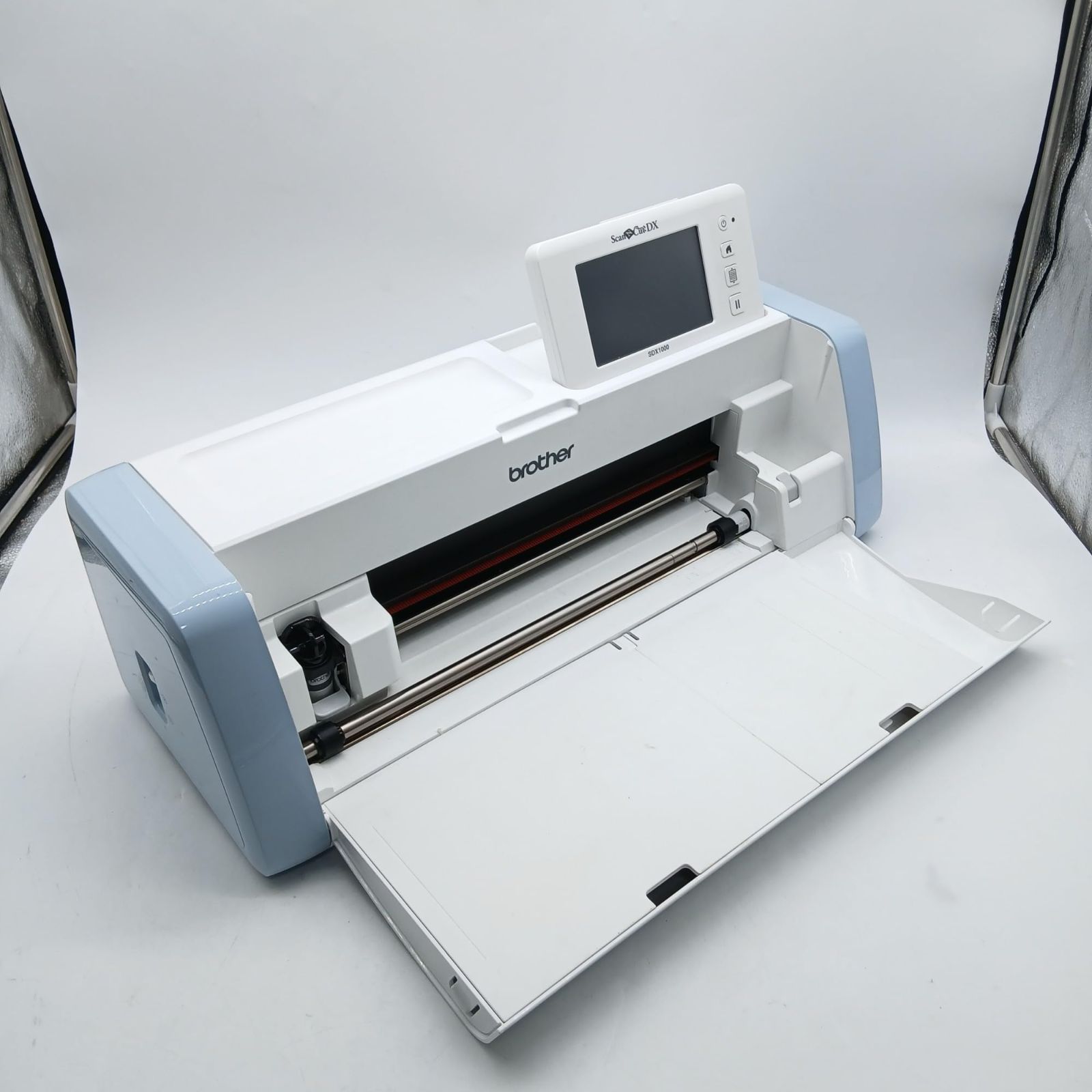 No.4987 ブラザー brother ​ 小型カッティングマシン スキャンカット ScanNCut SDX 1000 単体 ホワイト