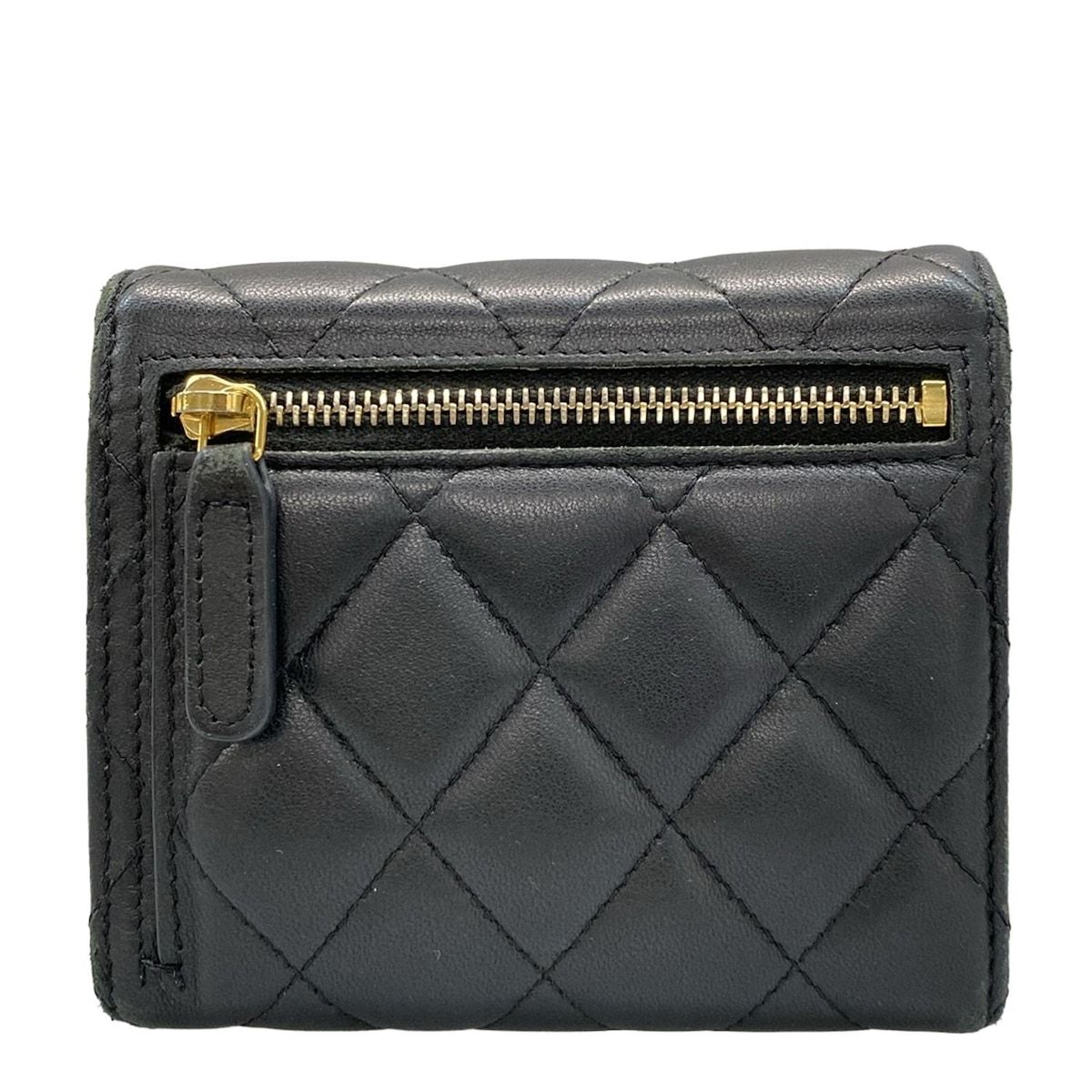 CHANEL(シャネル) 3つ折り財布 マトラッセ 黒 ココマーク/ゴールド金具