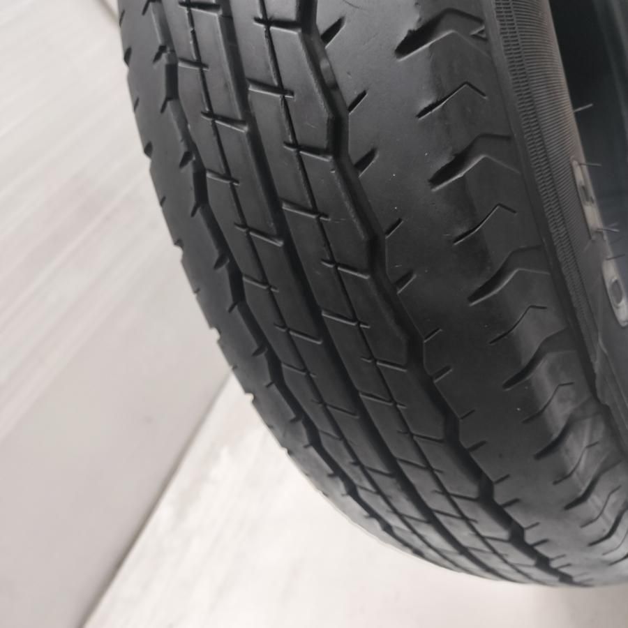 ◇配送先指定あり◇ ＜ノーマルタイヤ 1本＞ 195/80R15 LT ダンロップ