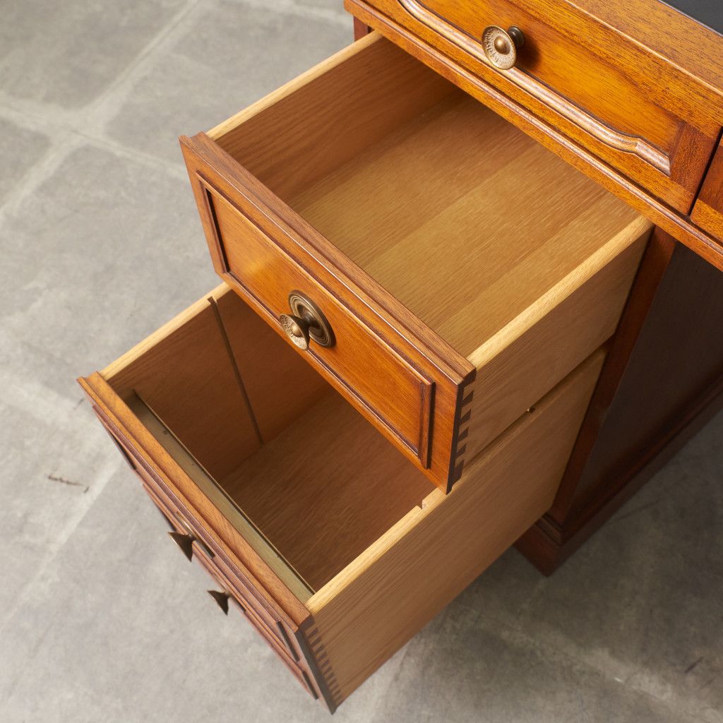 ドレクセルへリテイジ ジャパン「Triune/トライユン」 両袖デスク イズ